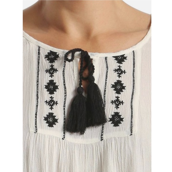 ⭐️HP⭐️ Pj Salvage Tribal Travels Top - Picture 4 of 8